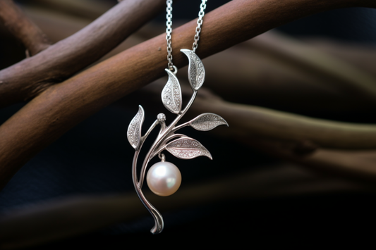 Exploring Nature's Beauty in Modern Silver Pendant Designs