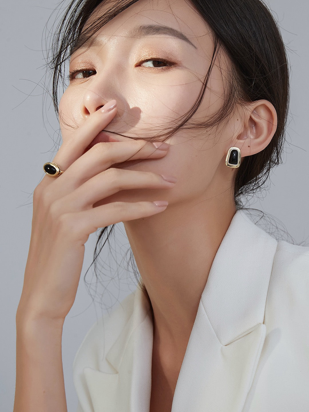 Model Wearing 'Dovis' Black Gold Agate Gemstone Ring