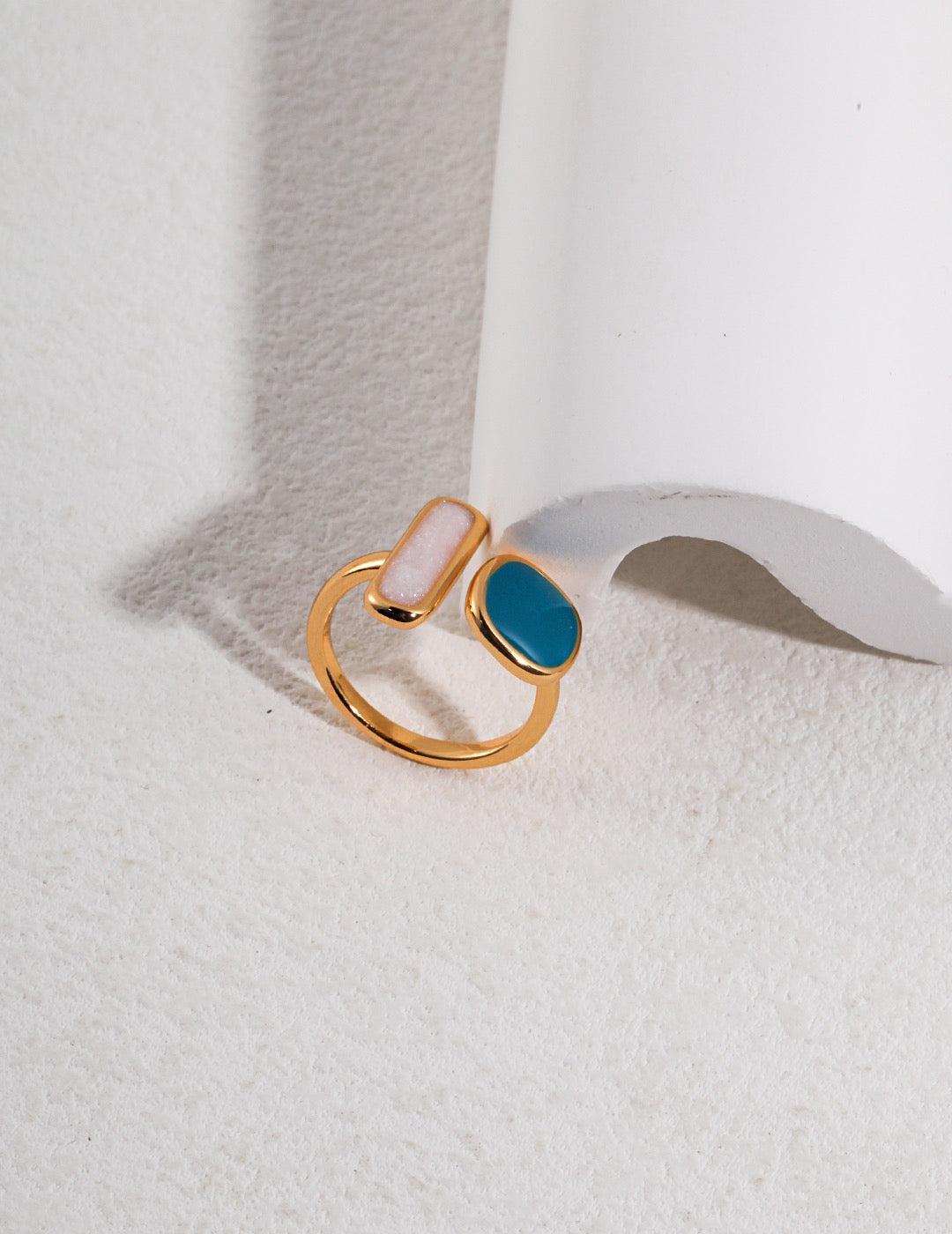 Morandi square drop glaze ring