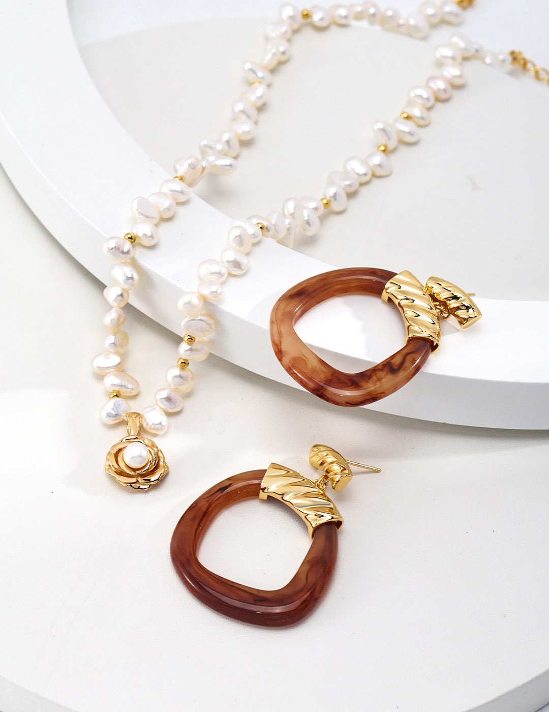 Modern ethnic style resin earrings