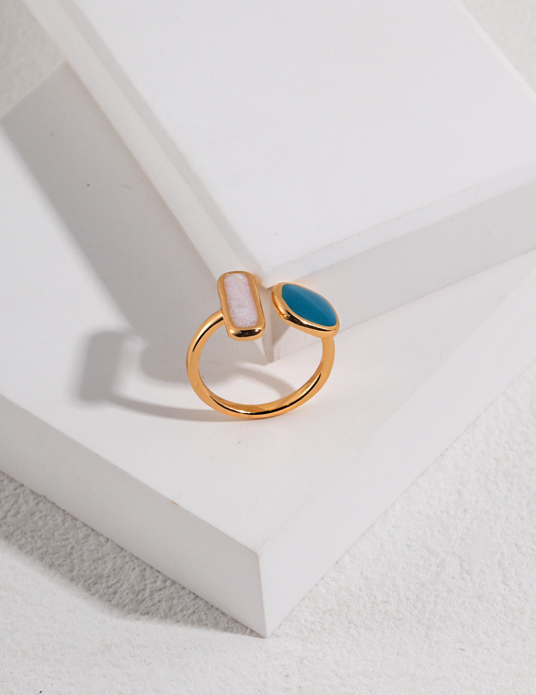 Morandi square drop glaze ring