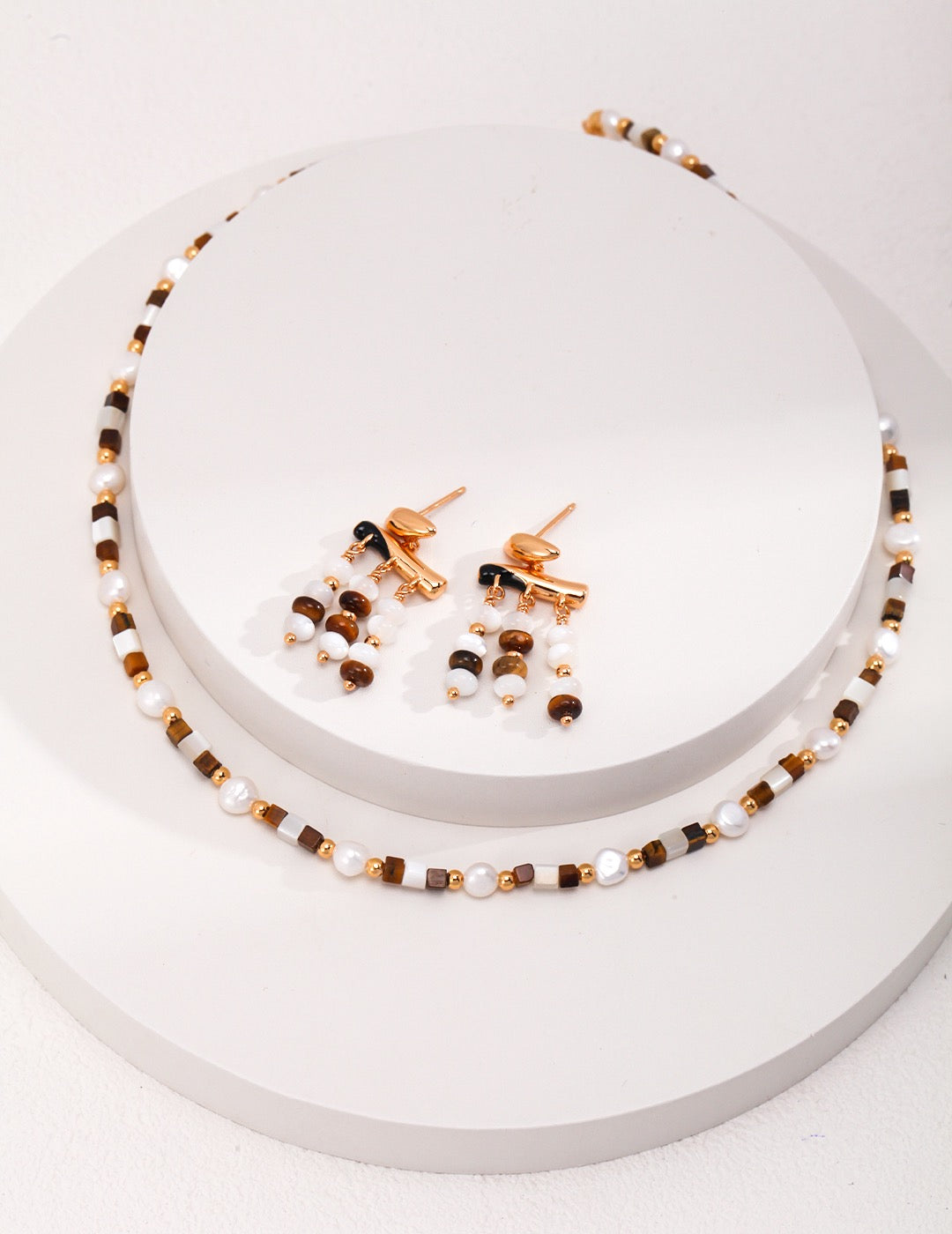 Vintage gold tiger eye pearl necklace