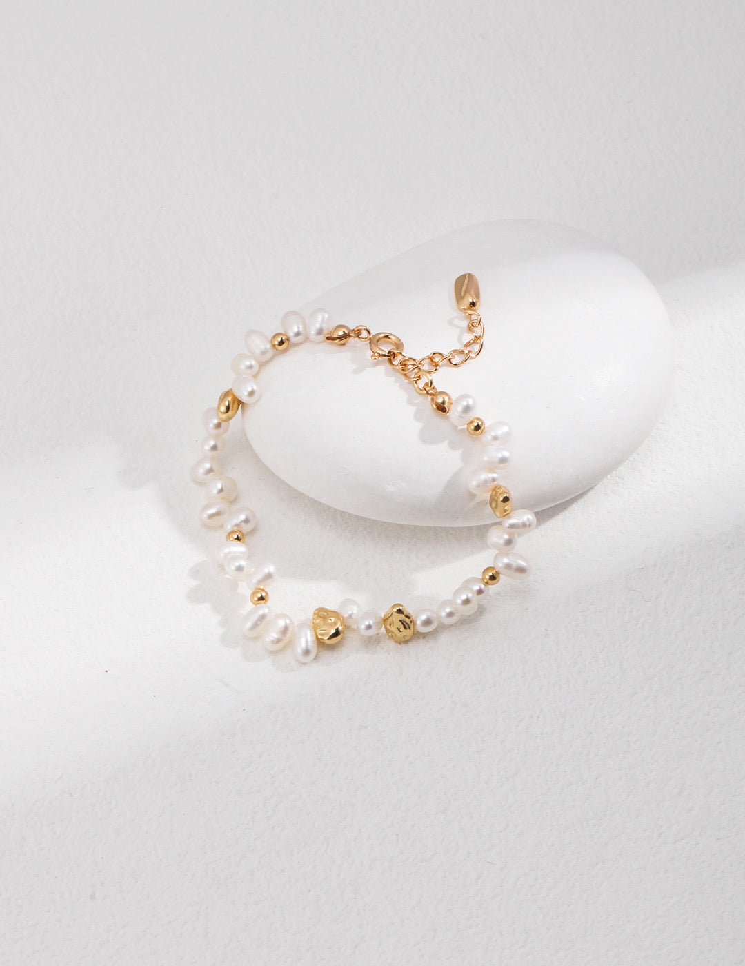 Natural irregular pearl bracelet