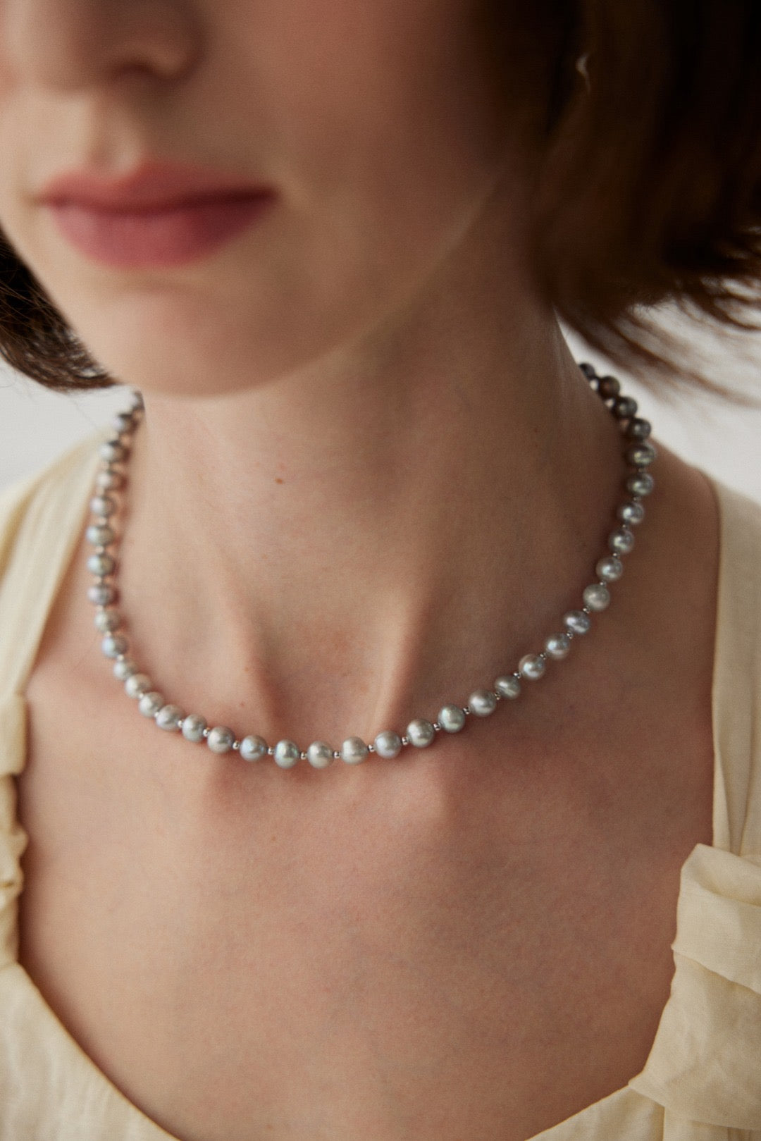 Platinum gray natural pearl necklace