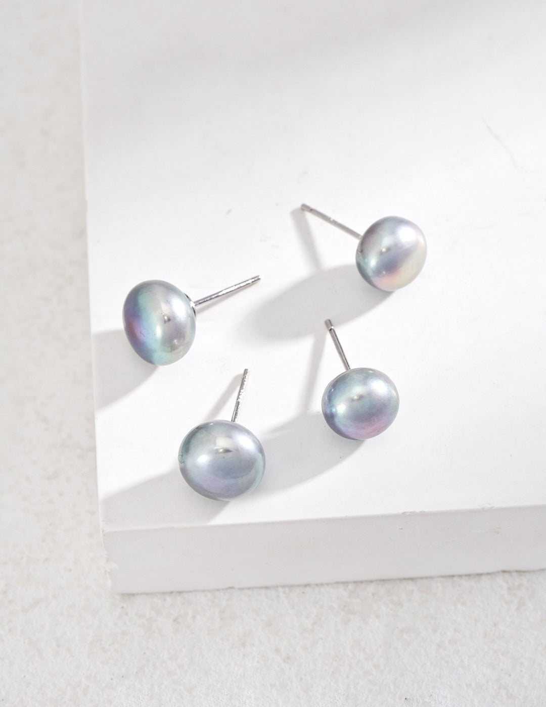 Dreamy Color Pearl Earrings