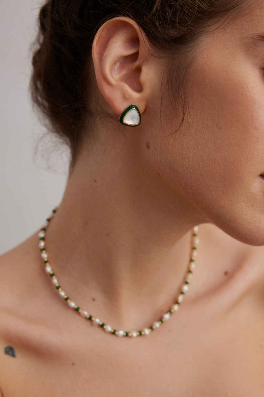 Pearl emerald necklace