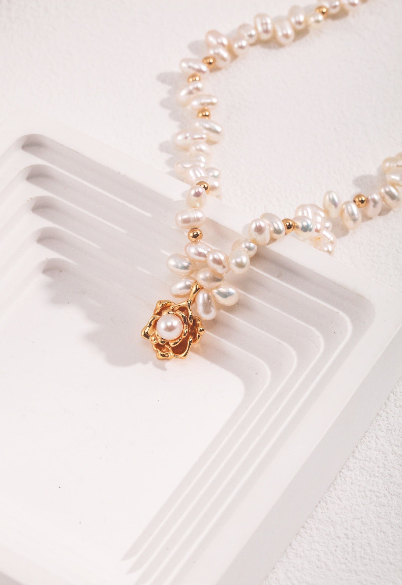 Quality craftsmanship details of the Madeline Camellia Pearl Necklace 